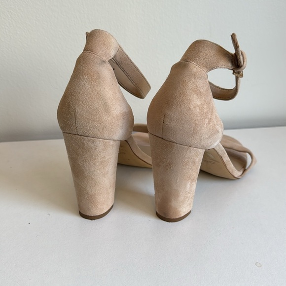 Aldo Heals Size 7.5 - Picture 2 of 4